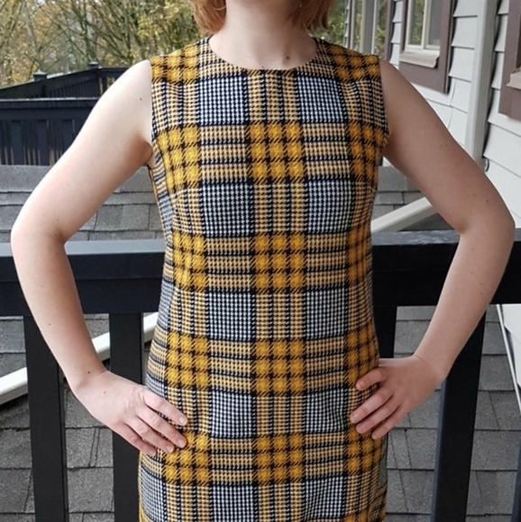 🌟Host Pick🌟 60's Mod Tweed Houndstooth Dress - Picture 7 of 7
